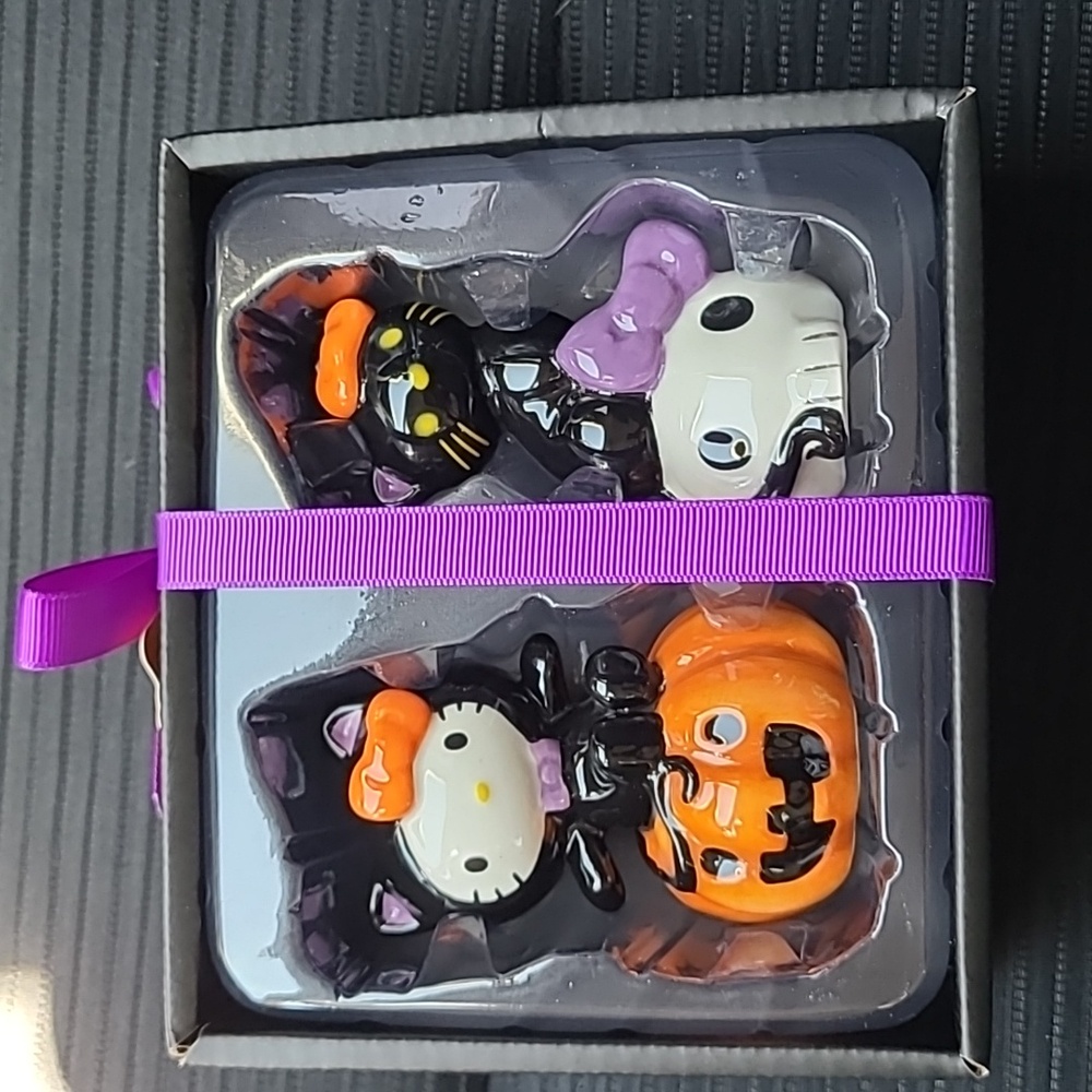 Hello Kitty Halloween Salt & Pepper Shakers